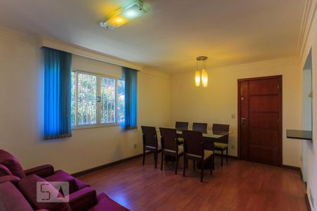 Apartamento à venda com 69m², 2 quartos e 1 vaga Apartamento à venda com 69m², 2 quartos e 1 vagaSala de Jantar