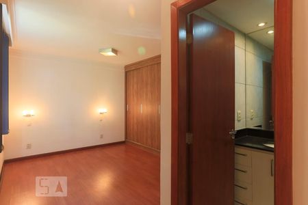 Apartamento à venda com 69m², 2 quartos e 1 vaga Apartamento à venda com 69m², 2 quartos e 1 vagaQuarto Suite