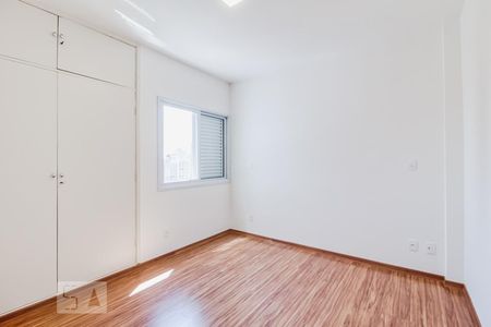 Primeiro dormitório de apartamento para alugar com 2 quartos, 70m² em Brooklin Paulista, São Paulo