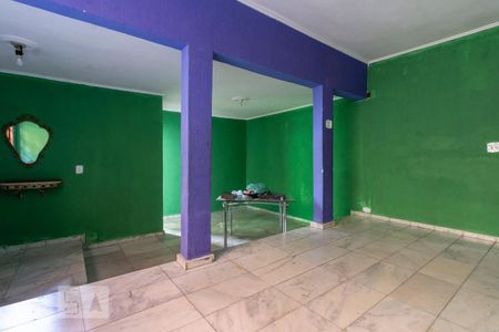 Sala de casa à venda com 2 quartos, 210m² em Vila Campanela, São Paulo