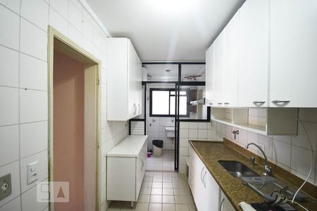 Apartamento à venda com 77m², 3 quartos e 2 vagasCozinha