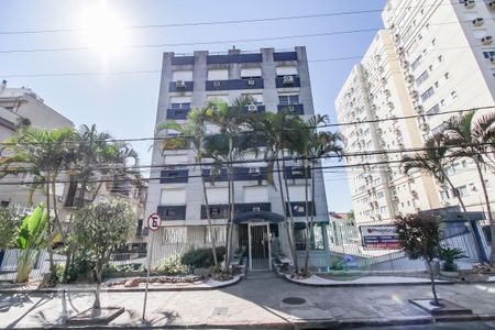 FACHADA de apartamento para alugar com 1 quarto, 70m² em Passo da Areia, Porto Alegre