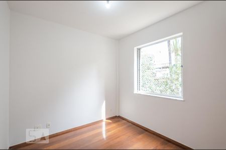 Suíte de apartamento para alugar com 3 quartos, 90m² em Cidade Jardim, Belo Horizonte