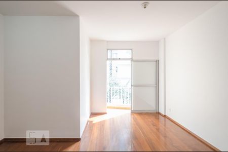 Sala de apartamento para alugar com 3 quartos, 90m² em Cidade Jardim, Belo Horizonte
