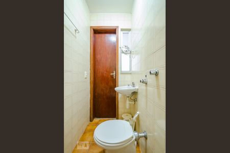 Apartamento para alugar com 90m², 3 quartos e 1 vaga Apartamento para alugar com 90m², 3 quartos e 1 vagaBanheiro de Serviço