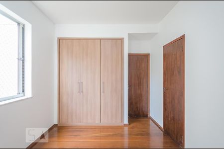 Apartamento para alugar com 90m², 3 quartos e 1 vaga Apartamento para alugar com 90m², 3 quartos e 1 vagaSuíte