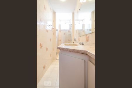 Apartamento para alugar com 90m², 3 quartos e 1 vaga Apartamento para alugar com 90m², 3 quartos e 1 vagaBanheiro Social