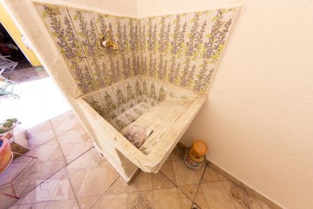 Casa para alugar com 40m², 1 quarto e sem vagaÁrea de Serviço