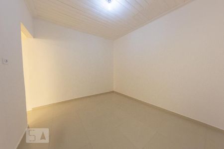 Quarto de casa para alugar com 1 quarto, 40m² em Parque Peruche, São Paulo
