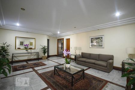 Apartamento para alugar com 167m², 3 quartos e 2 vagas Apartamento para alugar com 167m², 3 quartos e 2 vagasHall Social