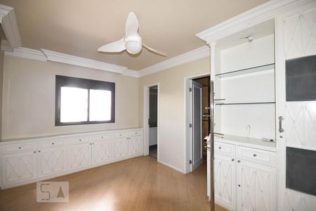 Apartamento para alugar com 167m², 3 quartos e 2 vagas Apartamento para alugar com 167m², 3 quartos e 2 vagasSuíte 3