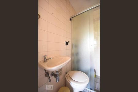 Apartamento para alugar com 167m², 3 quartos e 2 vagas Apartamento para alugar com 167m², 3 quartos e 2 vagasBanheiro de Serviço