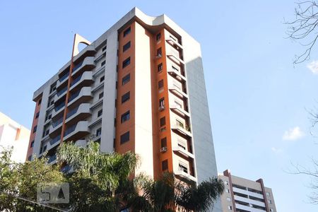 Apartamento para alugar com 167m², 3 quartos e 2 vagas Apartamento para alugar com 167m², 3 quartos e 2 vagasFachada