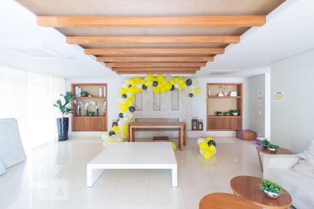 Apartamento para alugar com 82m², 2 quartos e 2 vagasSalão de Festas