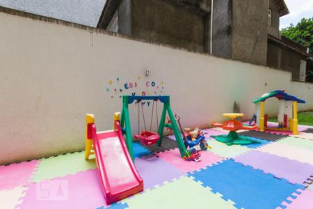 Casa de condomínio para alugar com 50m², 2 quartos e 1 vaga Casa de condomínio para alugar com 50m², 2 quartos e 1 vagaÁrea Comum - Playground
