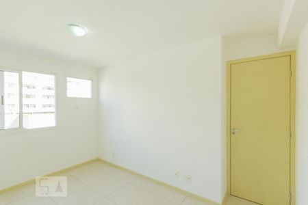 Casa de condomínio para alugar com 50m², 2 quartos e 1 vaga Casa de condomínio para alugar com 50m², 2 quartos e 1 vagaSuíte