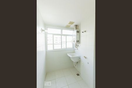 Casa de condomínio para alugar com 50m², 2 quartos e 1 vaga Casa de condomínio para alugar com 50m², 2 quartos e 1 vagaCozinha e Área de Serviço