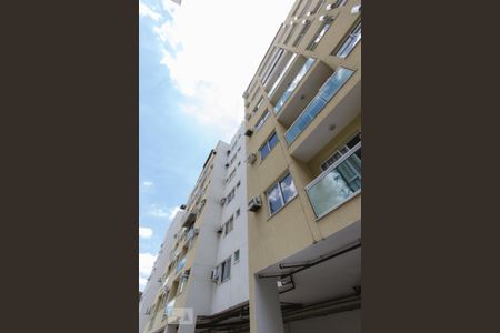 Casa de condomínio para alugar com 50m², 2 quartos e 1 vaga Casa de condomínio para alugar com 50m², 2 quartos e 1 vagaFachada