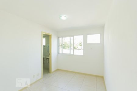 Casa de condomínio para alugar com 50m², 2 quartos e 1 vaga Casa de condomínio para alugar com 50m², 2 quartos e 1 vagaSuíte