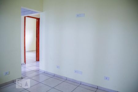 Sala de casa para alugar com 1 quarto, 60m² em Parque Guarani, São Paulo