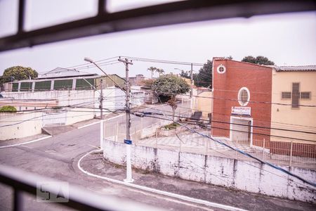 Vista Quarto 1 de casa para alugar com 1 quarto, 60m² em Parque Guarani, São Paulo