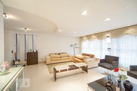 Sala de estar de casa à venda com 4 quartos, 450m² em Parque da Vila Prudente, São Paulo