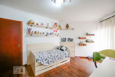 Casa à venda com 450m², 4 quartos e 6 vagas Casa à venda com 450m², 4 quartos e 6 vagasQuarto 3 suíte