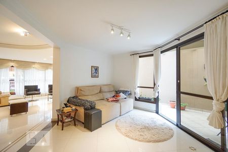 Sala de TV de casa à venda com 4 quartos, 450m² em Parque da Vila Prudente, São Paulo