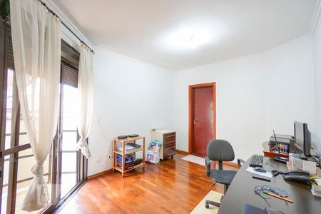 Casa à venda com 450m², 4 quartos e 6 vagas Casa à venda com 450m², 4 quartos e 6 vagasQuarto 1 suíte