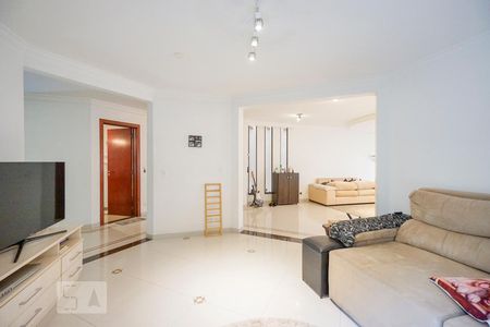 Sala de TV de casa à venda com 4 quartos, 450m² em Parque da Vila Prudente, São Paulo