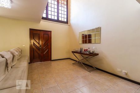 Sala de casa de condomínio à venda com 5 quartos, 360m² em Taquara, Rio de Janeiro