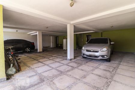 Casa de condomínio à venda com 360m², 5 quartos e 6 vagasGaragem