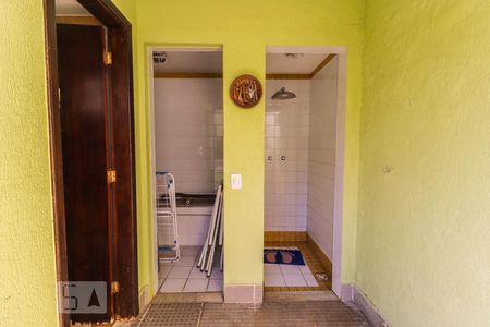 Casa de condomínio à venda com 360m², 5 quartos e 6 vagasÁrea Externa - Sauna