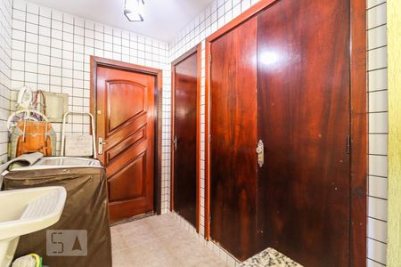 Casa de condomínio à venda com 360m², 5 quartos e 6 vagasÁrea de Serviço