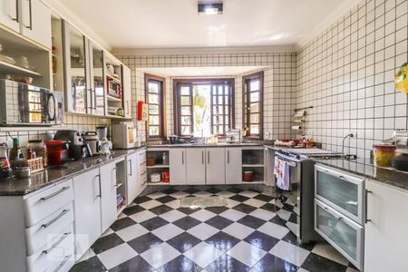 Casa de condomínio à venda com 360m², 5 quartos e 6 vagasCozinha