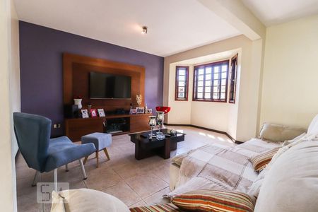 Sala de casa de condomínio à venda com 5 quartos, 360m² em Taquara, Rio de Janeiro