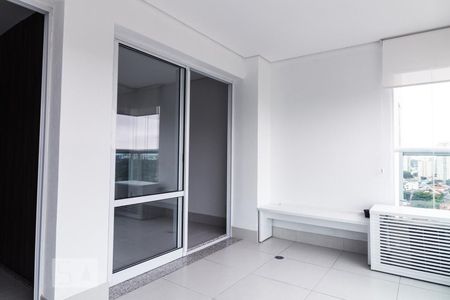 Varanda de apartamento para alugar com 2 quartos, 68m² em Jardim Aeroporto, São Paulo