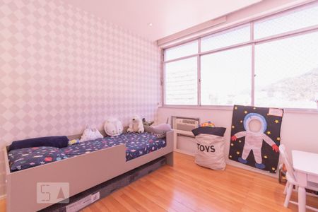 Quarto 1 de apartamento para alugar com 2 quartos, 73m² em Botafogo, Rio de Janeiro