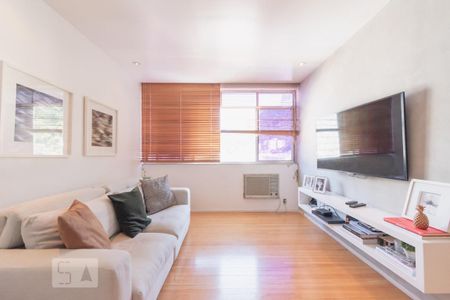 Sala de apartamento para alugar com 2 quartos, 73m² em Botafogo, Rio de Janeiro