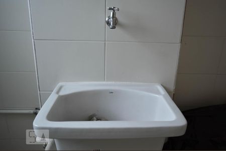 Tanque de apartamento para alugar com 2 quartos, 48m² em Padroeira, Osasco