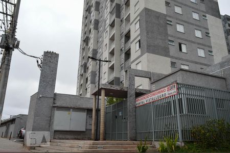 Apartamento para alugar com 48m², 2 quartos e 1 vagaFachada do Condomínio