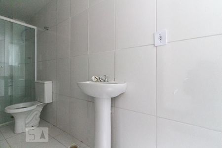 Banheiro de apartamento para alugar com 3 quartos, 67m² em São Francisco, Curitiba