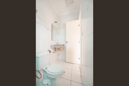 Casa de condomínio para alugar com 60m², 2 quartos e 1 vaga Casa de condomínio para alugar com 60m², 2 quartos e 1 vagaBanheiro suíte 2