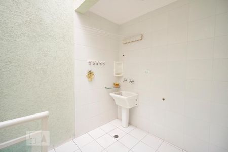 Casa de condomínio para alugar com 60m², 2 quartos e 1 vaga Casa de condomínio para alugar com 60m², 2 quartos e 1 vagaÁrea de serviço