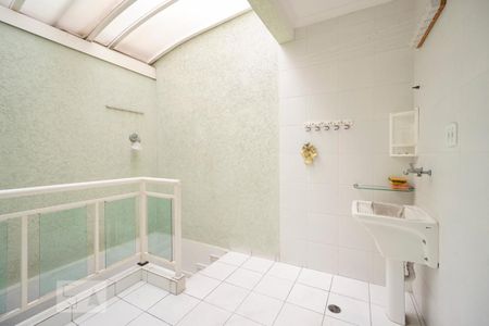 Casa de condomínio para alugar com 60m², 2 quartos e 1 vaga Casa de condomínio para alugar com 60m², 2 quartos e 1 vagaÁrea de serviço