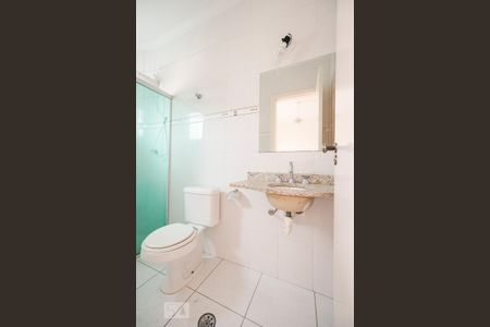 Casa de condomínio para alugar com 60m², 2 quartos e 1 vaga Casa de condomínio para alugar com 60m², 2 quartos e 1 vagaBanheiro suíte 2