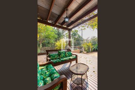 Casa à venda com 400m², 4 quartos e 2 vagas Casa à venda com 400m², 4 quartos e 2 vagasÁrea comum