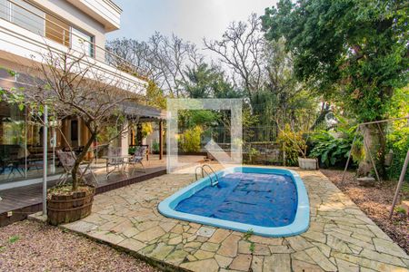 Casa à venda com 400m², 4 quartos e 2 vagas Casa à venda com 400m², 4 quartos e 2 vagasÁrea comum