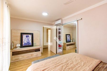 Casa à venda com 400m², 4 quartos e 2 vagas Casa à venda com 400m², 4 quartos e 2 vagasQuarto