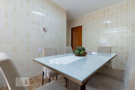 Casa para alugar com 150m², 2 quartos e 1 vaga Casa para alugar com 150m², 2 quartos e 1 vagaSala de Jantar